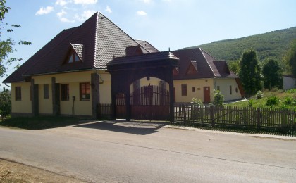 2009 - Gemeenschapshuis in Cernatul de Sus